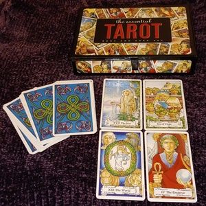 💥SOLD💥The Essential Tarot, book & card set